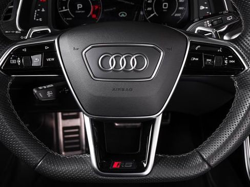 Used 2022 Audi RS 6 AWD/4WD image 41