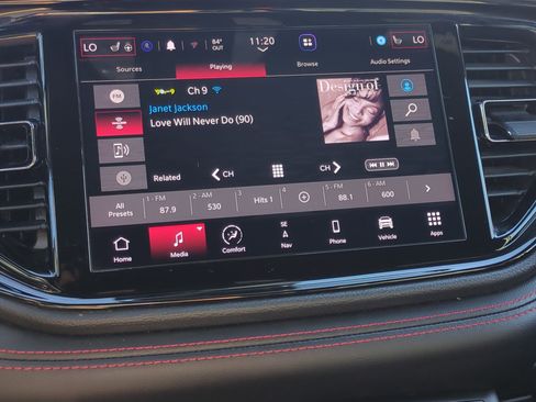 Used 2023 Dodge Durango GT image 25