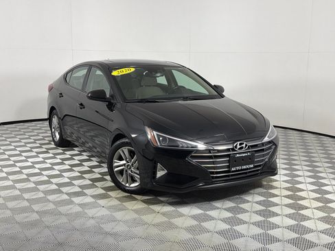 Used 2020 Hyundai Elantra Value Edition FWD image 2
