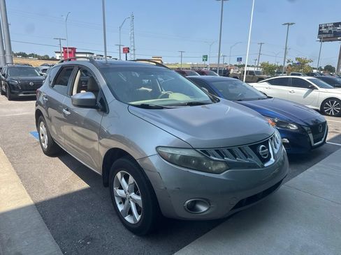 Used 2009 Nissan Murano SL w/ Technology Pkg FWD image 3