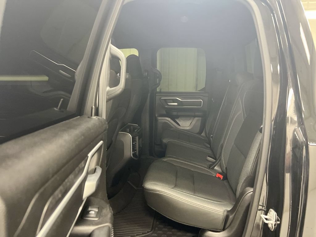 Used 2022 RAM 1500 Big Horn AWD/4WD image 22