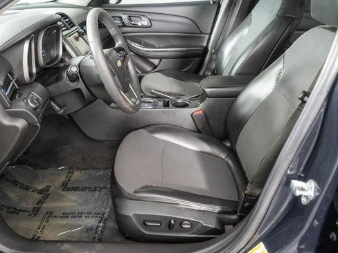 Used 2015 Chevrolet Malibu LT image 10