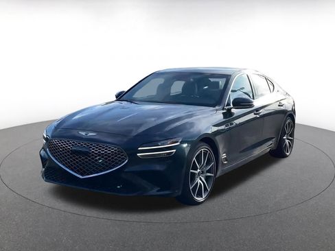 Used 2025 Genesis G70 2.5T image 7