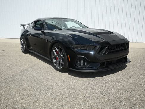 New 2026 Ford Mustang GT Premium w/ GT Performance Package RWD image 2