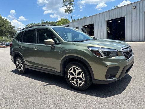 Used 2021 Subaru Forester Premium w/ Popular Package #1 AWD/4WD image 1
