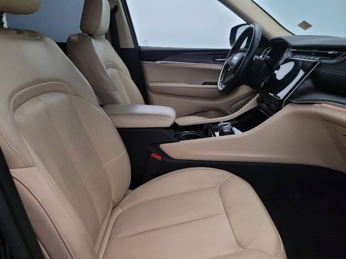 Used 2021 Jeep Grand Cherokee L Limited image 21