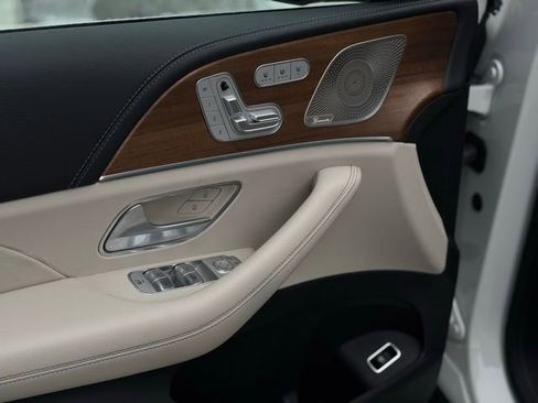 Certified 2022 Mercedes-Benz GLS 450 4MATIC image 60