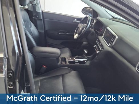 Used 2022 Kia Sportage EX w/ EX Technology Package AWD/4WD image 2