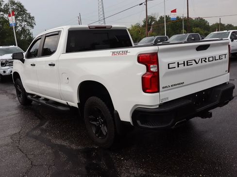 Used 2020 Chevrolet Silverado 1500 LT Trail Boss AWD/4WD image 3