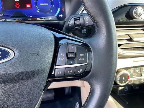 Used 2022 Ford Escape SEL w/ Technology Package image 14