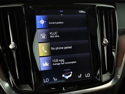 Used 2020 Volvo S60 T6 Inscription image 25