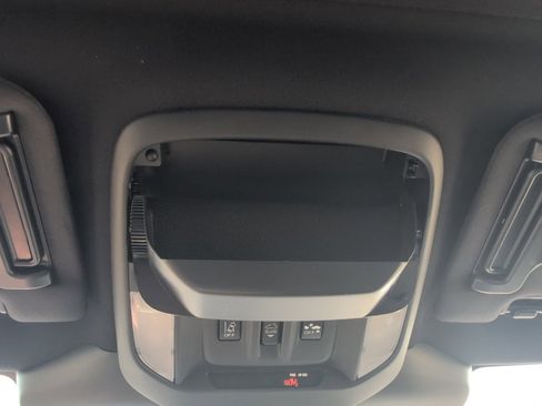 Used 2025 Subaru Forester Wilderness image 41