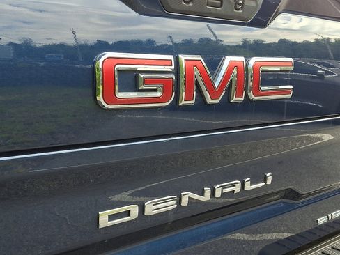 Used 2021 GMC Sierra 1500 Denali w/ Driver Alert Package II AWD/4WD image 31