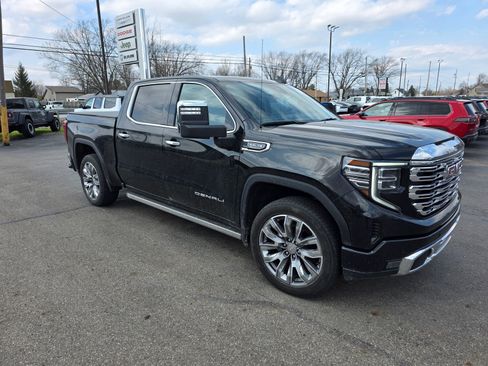 Used 2024 GMC Sierra 1500 Denali w/ Denali Reserve Package image 3