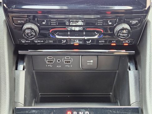 New 2025 Jeep Grand Cherokee L Limited image 19