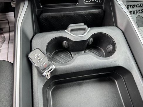 Used 2021 RAM 1500 Big Horn AWD/4WD image 40