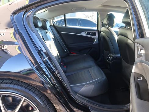 Used 2021 Genesis G70 3.3T image 22