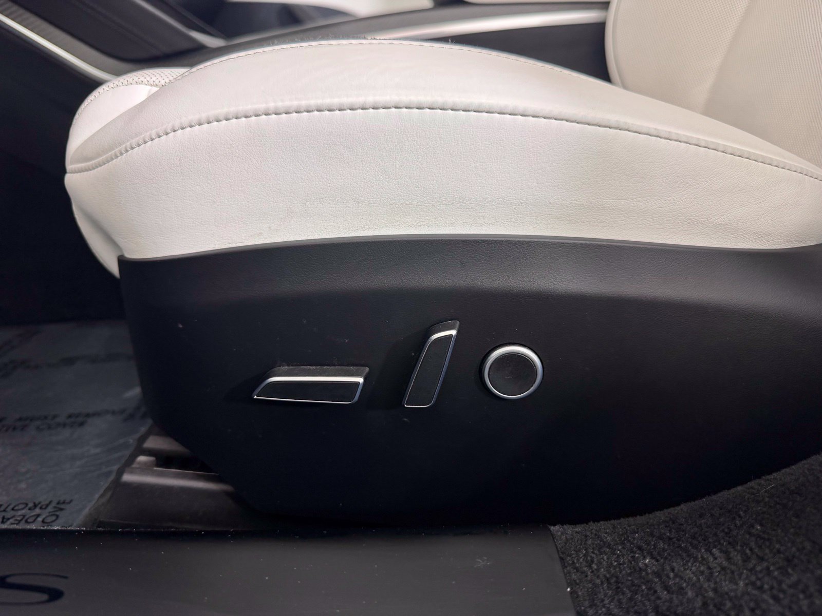Used 2022 Tesla Model S Plaid AWD/4WD image 9
