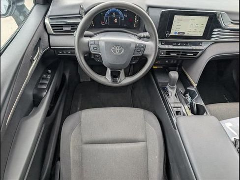 Used 2025 Toyota Camry LE FWD image 8