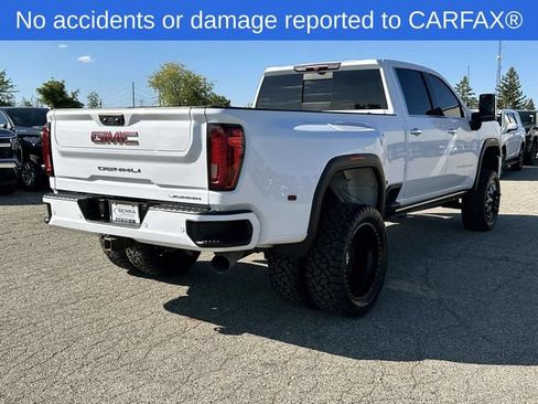 Used 2023 GMC Sierra 3500 Denali AWD/4WD image 7