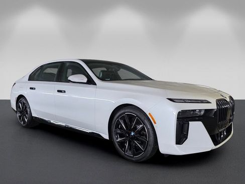 New 2026 BMW 760i xDrive w/ Executive Package AWD/4WD image 1