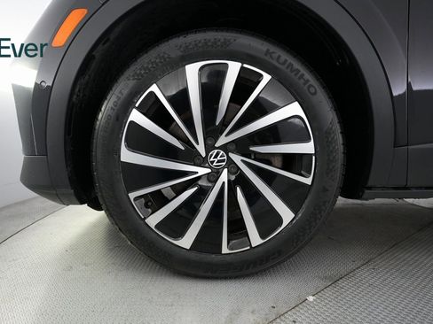 Used 2023 Volkswagen ID.4 Pro S Plus image 20