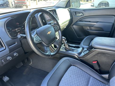 Used 2022 Chevrolet Colorado Z71 image 9
