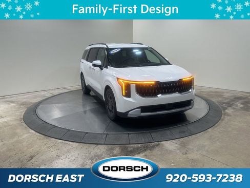 New 2026 Kia Carnival EX image 3