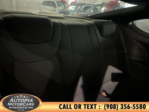 Used 2016 Hyundai Genesis 3.8 image 12