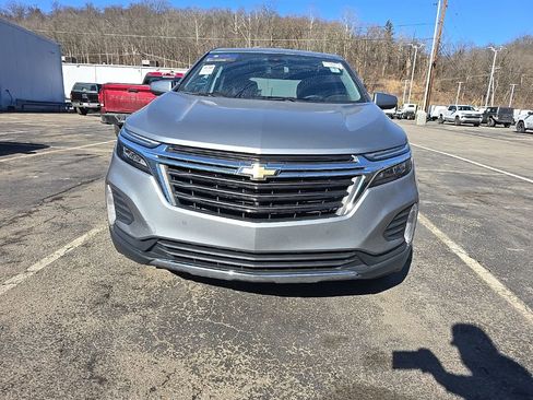 Used 2023 Chevrolet Equinox LT image 3