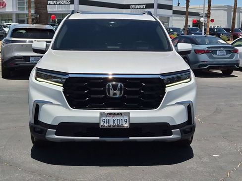Used 2023 Honda Pilot Elite image 7