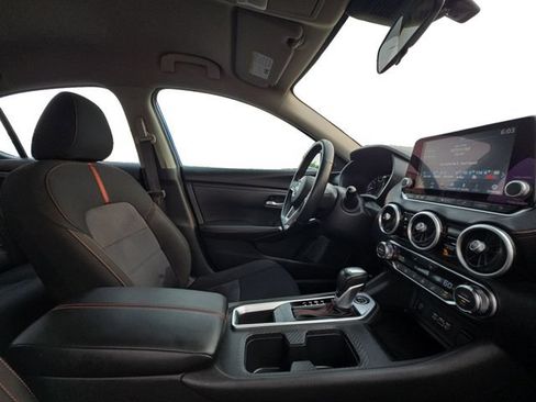 Used 2025 Nissan Sentra SR FWD image 15