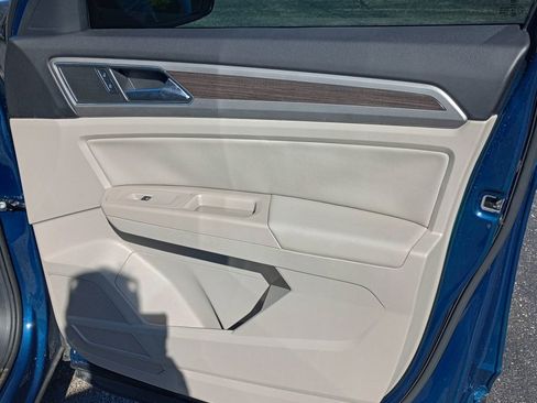 Used 2019 Volkswagen Atlas SEL image 24