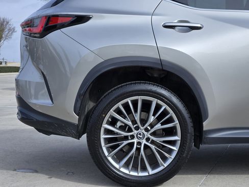 Certified 2022 Lexus NX 350h AWD image 6