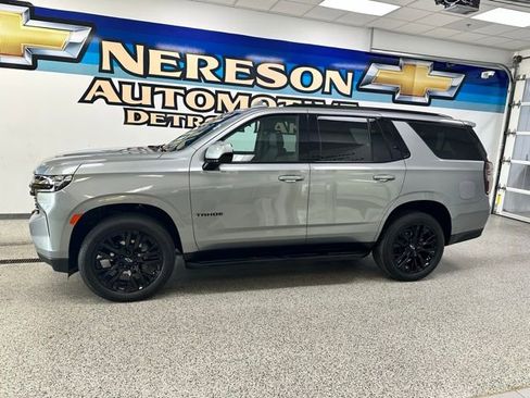 Used 2023 Chevrolet Tahoe RST image 2
