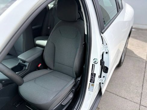 Used 2025 Kia K4 FWD image 12
