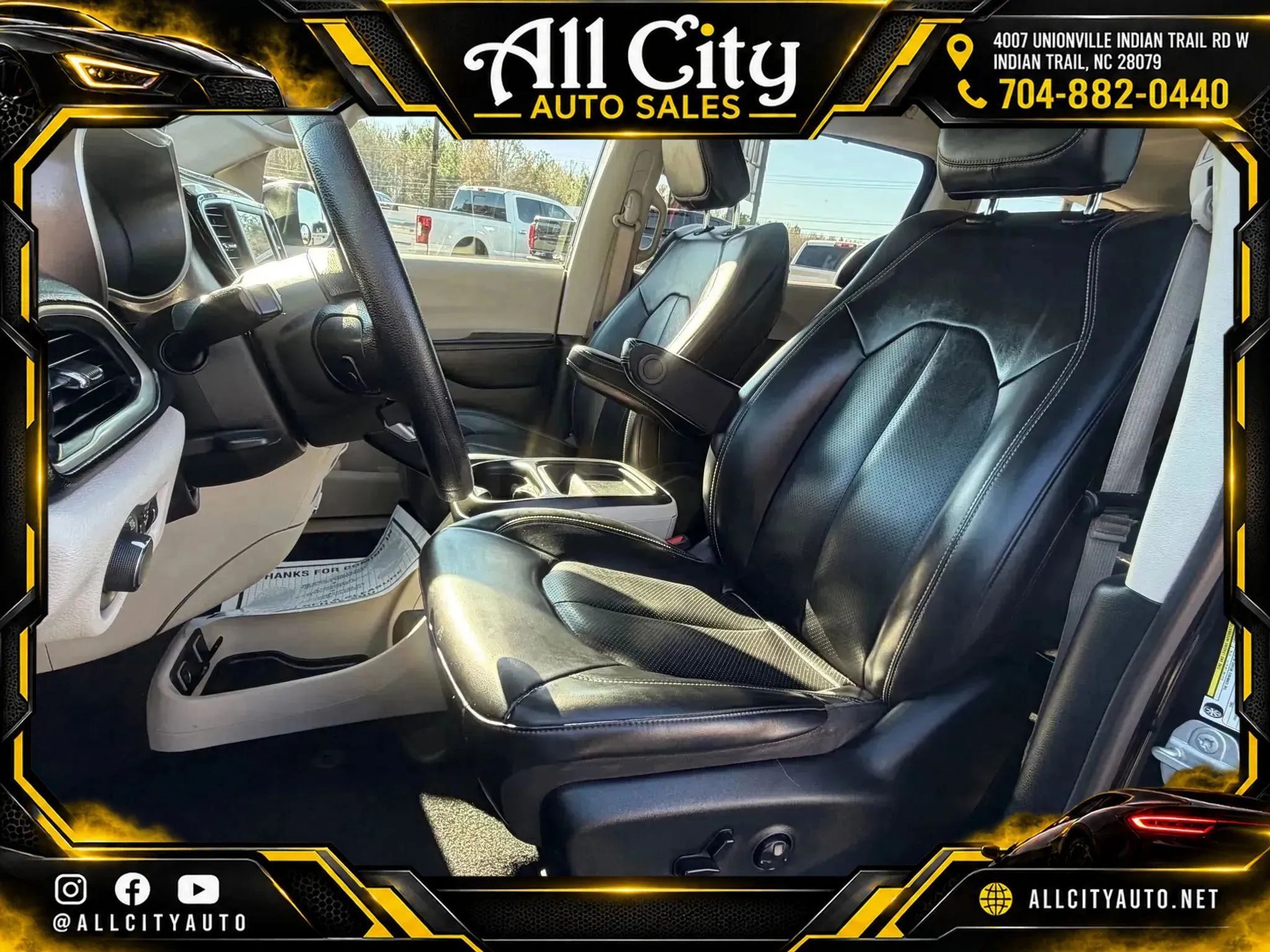 Used 2020 Chrysler Voyager Lxi FWD image 9