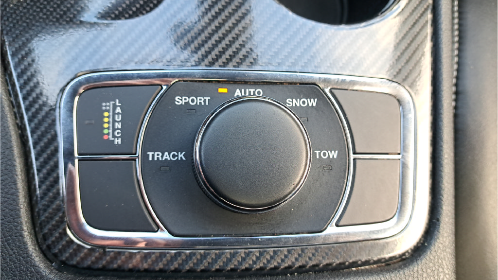Used 2014 Jeep Grand Cherokee SRT8 w/ Luxury Group II AWD/4WD image 38