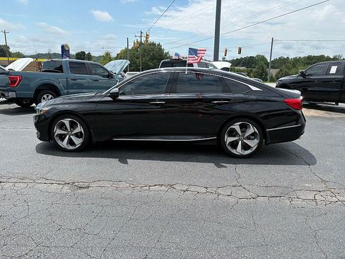 Used 2020 Honda Accord Touring image 22
