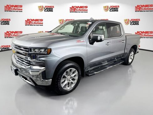 Used 2021 Chevrolet Silverado 1500 LTZ w/ LTZ Convenience Package II AWD/4WD image 14