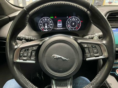 Used 2020 Jaguar F-PACE Checkered Flag image 14
