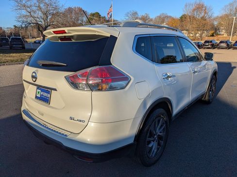 Used 2016 Nissan Rogue SL w/ SL Premium Package image 5