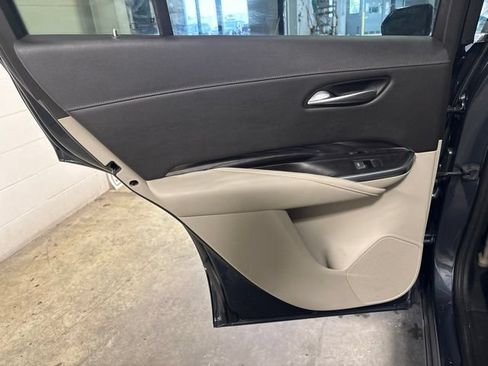 Used 2019 Cadillac XT4 Luxury w/ Cold Weather Package FWD image 31