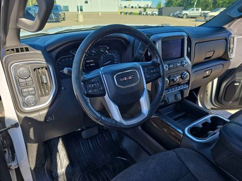 Used 2022 GMC Sierra 1500 Elevation w/ Preferred Package AWD/4WD image 16