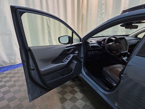 Used 2024 Subaru Crosstrek 2.0i Premium image 11