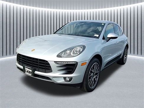 Used 2018 Porsche Macan S image 9