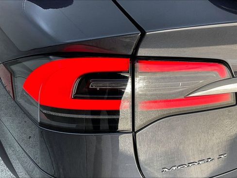 Used 2018 Tesla Model X 75D image 40