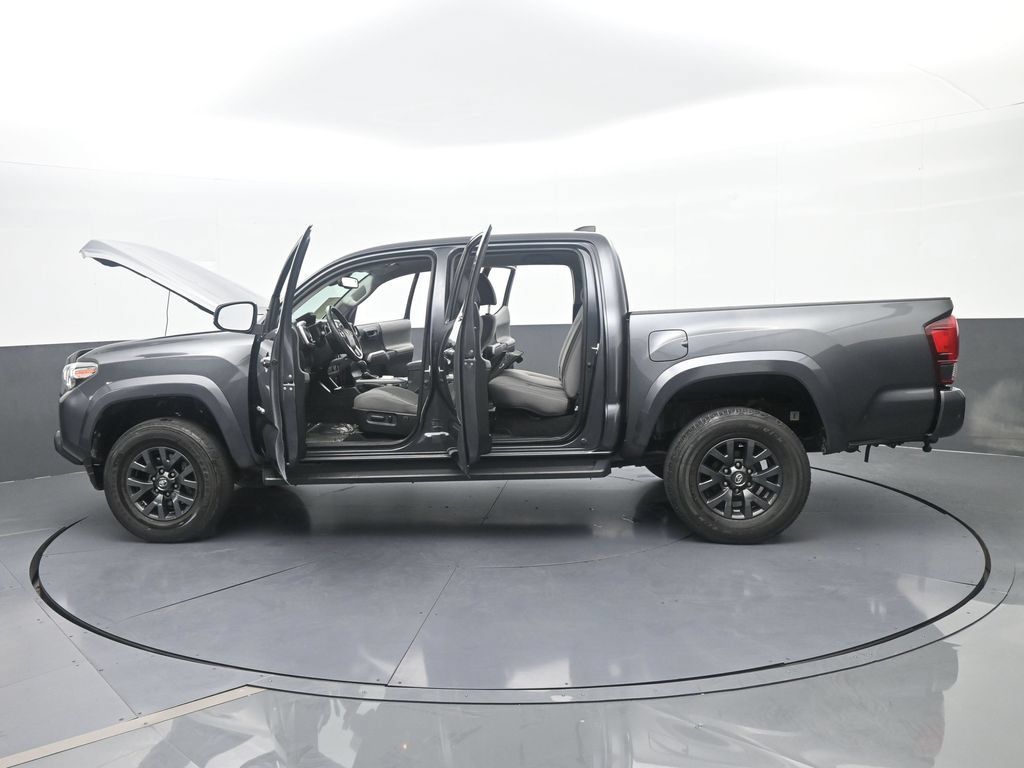 Used 2022 Toyota Tacoma SR5 w/ Technology Package RWD image 74