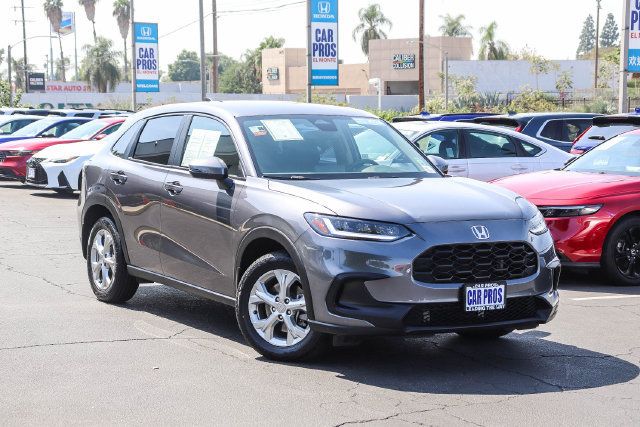 Used 2024 Honda HR-V LX image 1