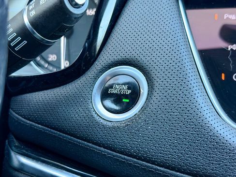 Used 2022 Cadillac XT5 Premium Luxury w/ LPO, ONYX Package image 25